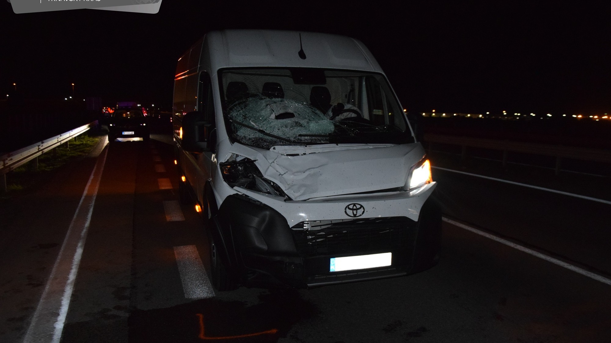 Polícia vyšetruje smrteľnú nehodu na rýchlostnej ceste R1 na výjazde z Trnavy.