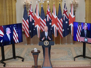 15 września 2021, Waszyngton. Prezydent USA Joe Biden, premier Scott Morrison z Australii i Boris Johnson z Wielkiej Brytanii. Przywódcy ogłosili utworzenie wzmocnionego trójstronnego partnerstwa w dziedzinie bezpieczeństwa o nazwie AUKUS