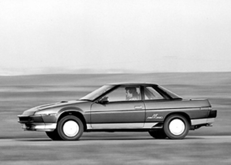 Rok 1985 Subaru XT/XT6