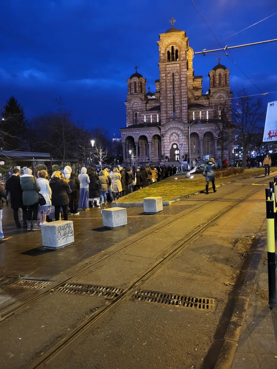 Gužva ispred Crkve Svetog Marka