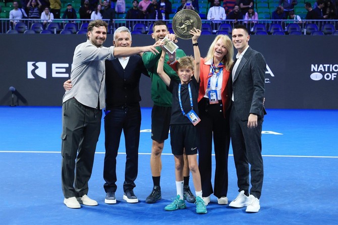 Novak Đoković sa roditeljima, sinom i braćom