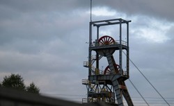 Wstrząs w kopalni Bielszowice. Odnaleziono pierwszego górnika