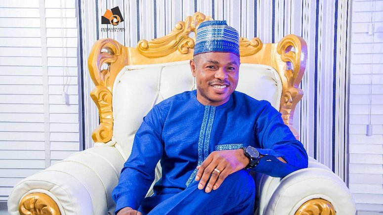 Yinka Ayefele and his wife, Temitope have welcomed triplets in the United States of America [Instagram/YinkaAyefele]
