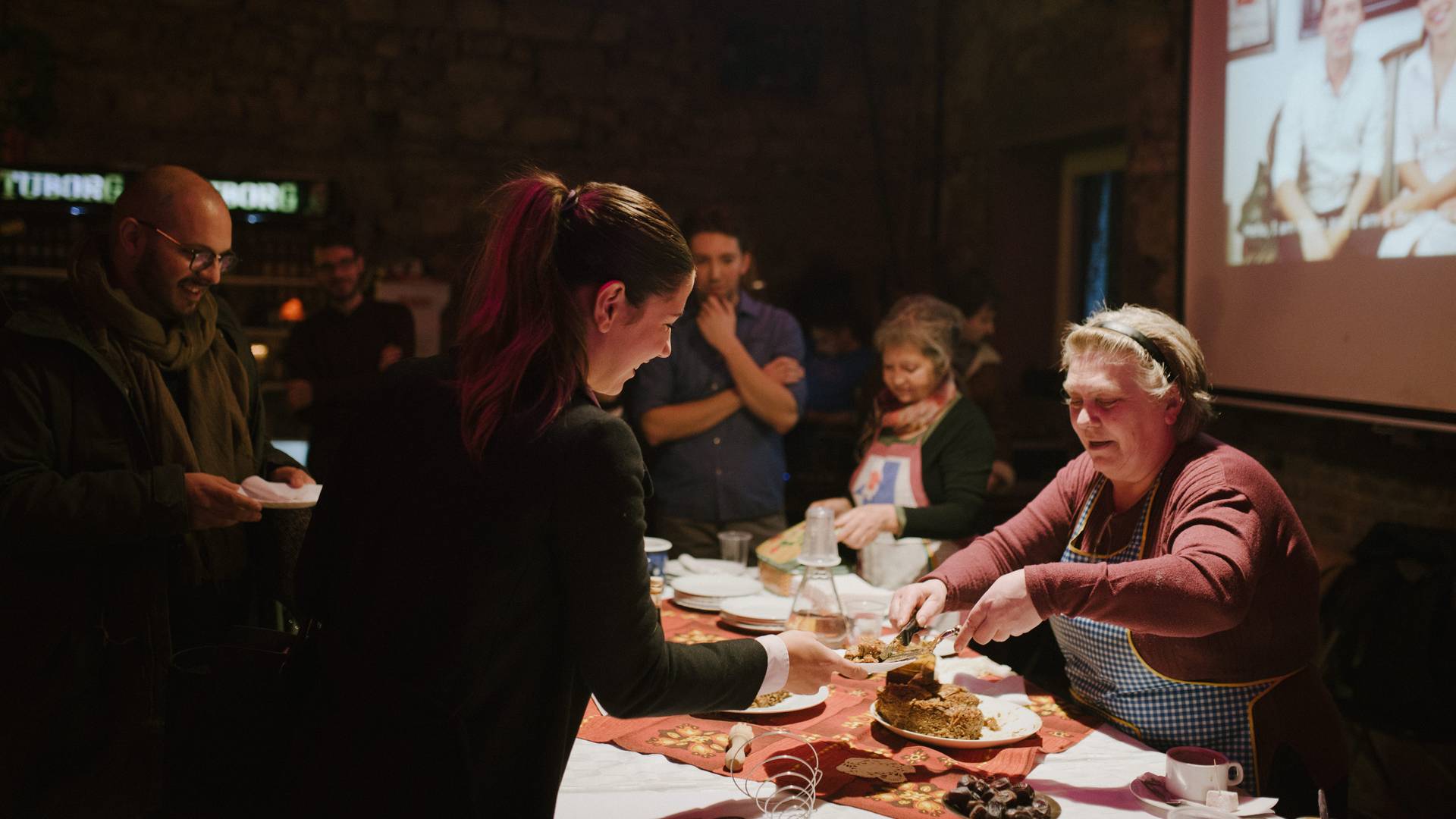 Akcija da se otvori poslastičarnica u kojoj će raditi samo bake