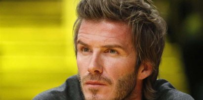 Szok! David Beckham depiluje nogi!