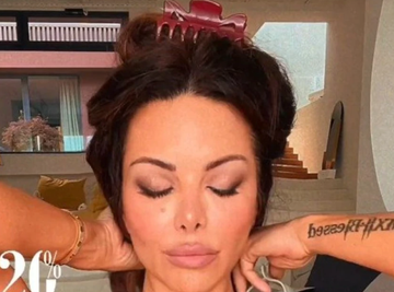 Sa ženama podelila TUTORIJAL KAKO SREĐUJE KOSU, a onda PODIGLA RUKE I ŠOKIRALA - Ovo NIKO NIJE OČEKIVAO od Nikoline Pišek! (VIDEO)