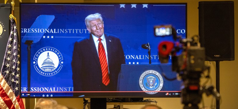 Trump kocha ten sport. Dlatego uważa, że wszystkie chwyty są dozwolone