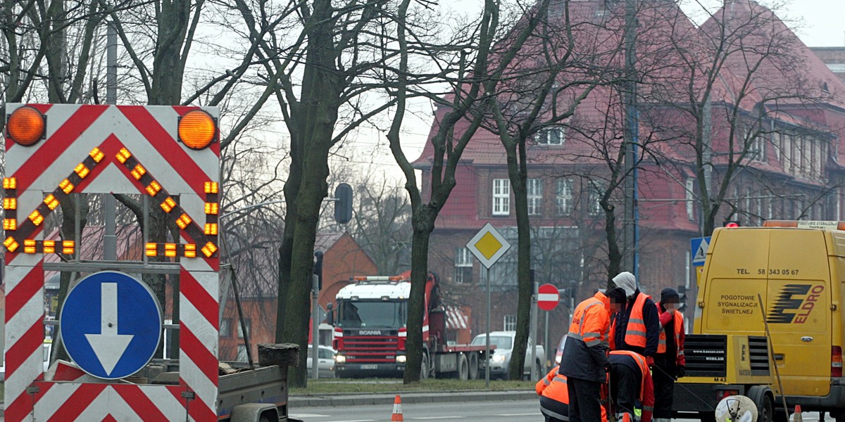 Tak obijają się drogowcy