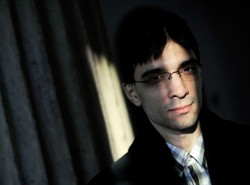 Autor książki o Wałęsie straci magisterium?