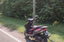 Uciekli z domu na Podlasiu i jechali motorowerem do dziewczyny do Krakowa. Wpadli w ręce policji