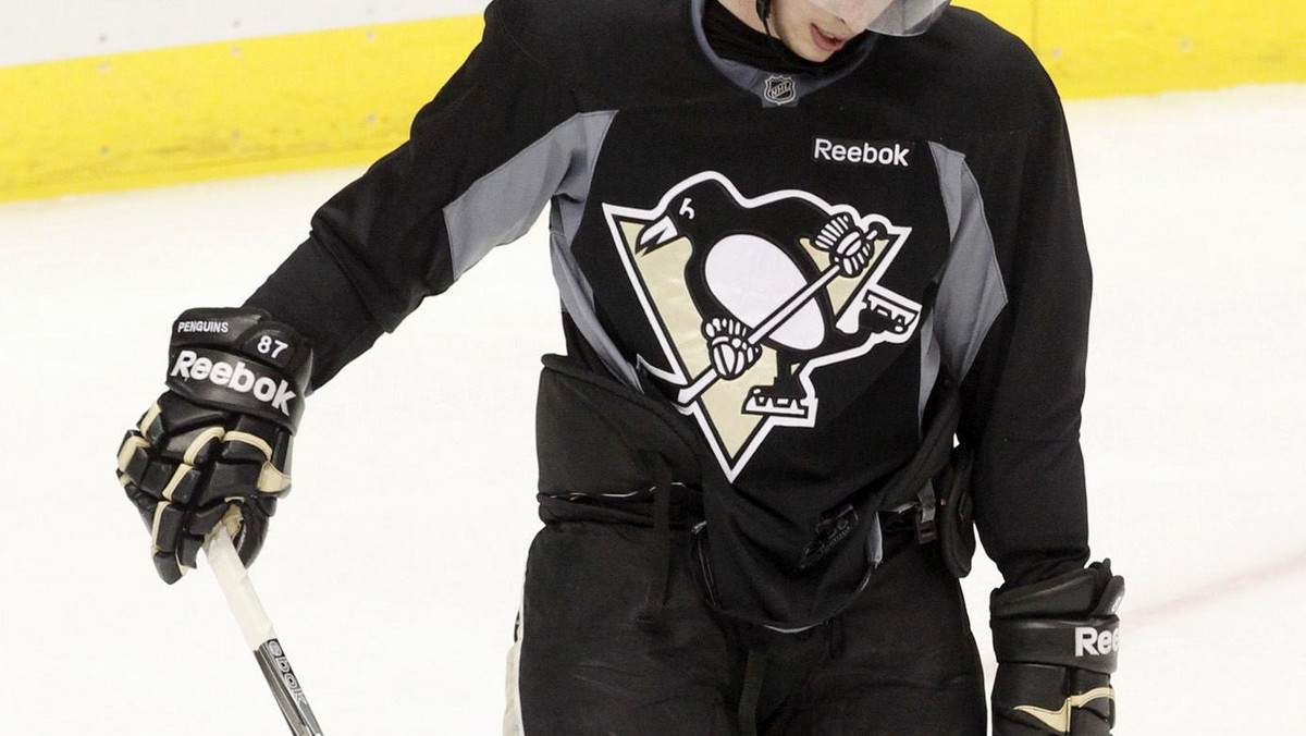 Świetnie wiadomości dla Pittsburgh Penguins - pauzujący od grudnia z powodu kolejnych symptomów wstrząsu mózgu Sidney Crosby wrócił do treningu z pełnymi obciążeniami i prawdopodobnie już za kilkanaście dni zagra w meczu NHL.