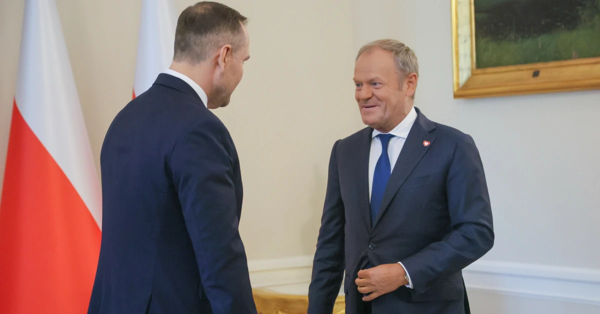 Tusk o wecie prezydenta do ustawy wiatrakowej. "Zła wola lub koszmarna niekompetencja"