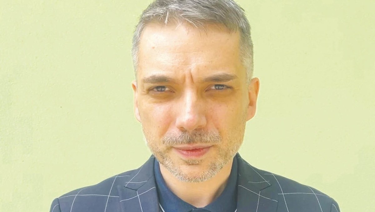 dr Mateusz Warchał