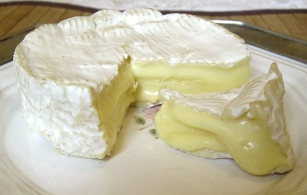 Camembert z Normandii