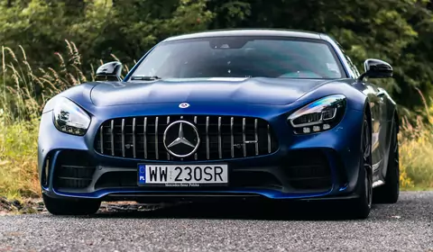 Mille Miglia 2021 – wyścig klasyków zza szyby Mercedesa-AMG GT R