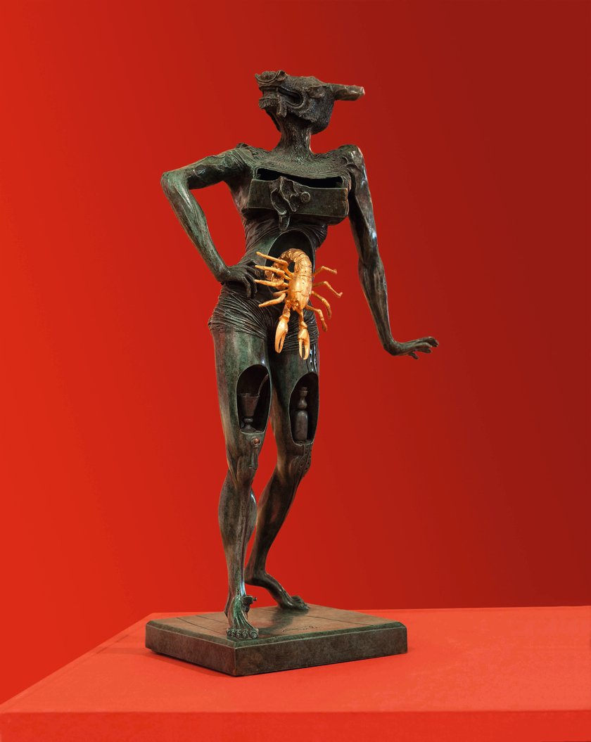 Salvador Dali, Minotaur, 1981, rzeźba wykonana w brązie, 100 x 30 x 80 cm