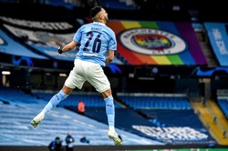 Mahrez razy dwa. PSG nie wytrzymało ciśnienia. Manchester City w finale