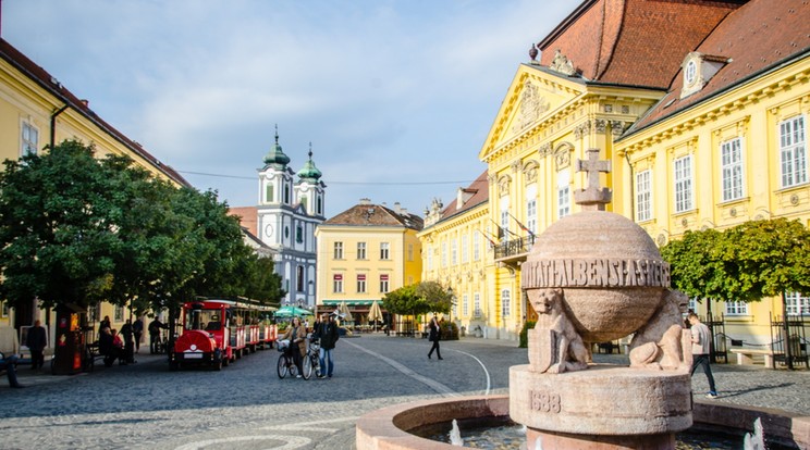 A KSH adatai szerint 2021-ben Fejér megye székhelye, Székesfehérvár lett az egyik legdrágább a megyeszékhelyek között / Fotó: Shutterstock