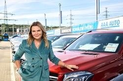 Jakie samochody wybierają Polacy w 2025 r.? AAA Auto pokazuje zaskakujące dane