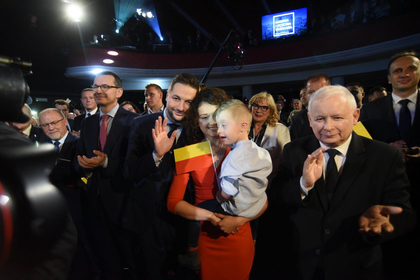 Wpadka Jarosława Kaczyńskiego podczas konwencji PiS w Warszawie