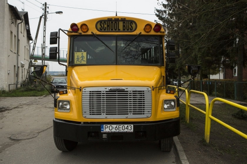 Uczniowie szkoły podstawowej nr 29 w Gdańsku mają nowy autobus. To amerykański School Bus