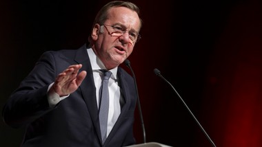 niemiecki minister uderzył w trumpa. "traktuje putina jak kumpla"