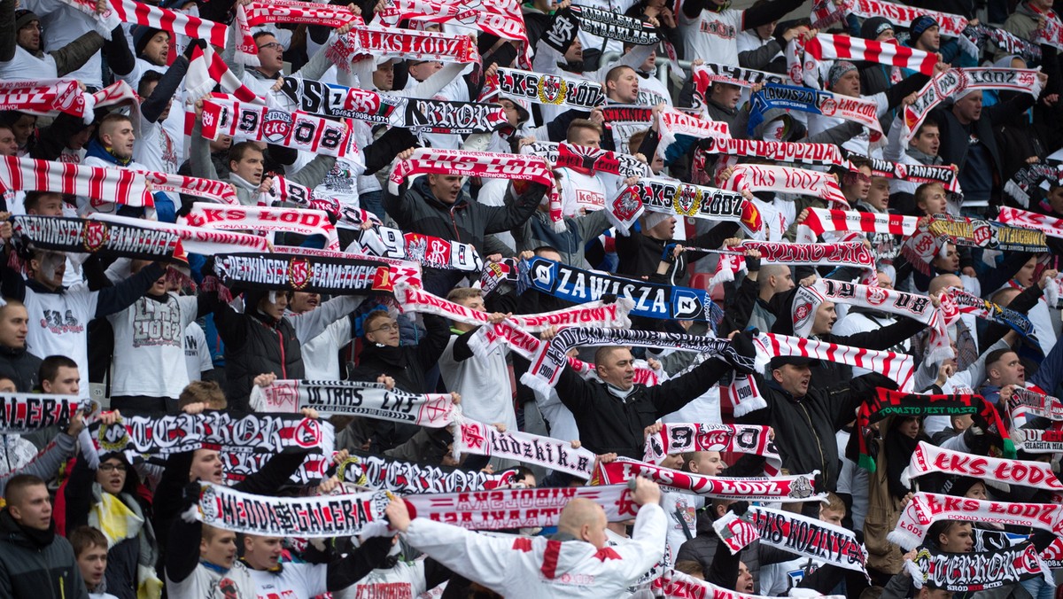 Podczas wczorajszych Derbów Łodzi kibice gości, czyli Widzewa na stadionie przy alei Unii byli nieobecni. Skorzystali z tego pseudokibice ŁKS-u, którzy w niewybredny sposób określali drużynę przeciwników. Mieli własne nagłośnienie więc antysemickie okrzyki były doskonale słyszalne.