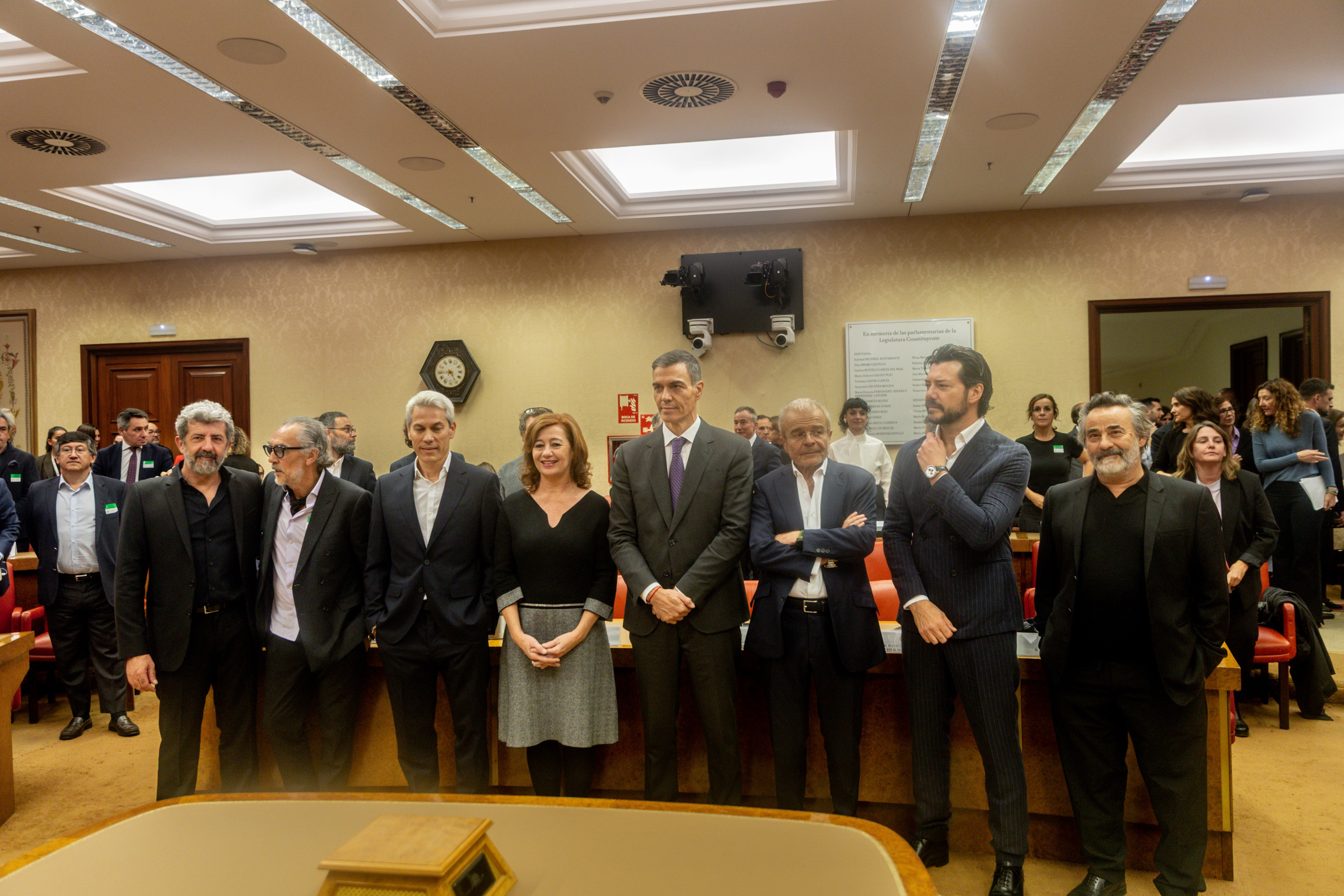 Por el 23F: Sánchez advierte de desinformación y abuso de poder