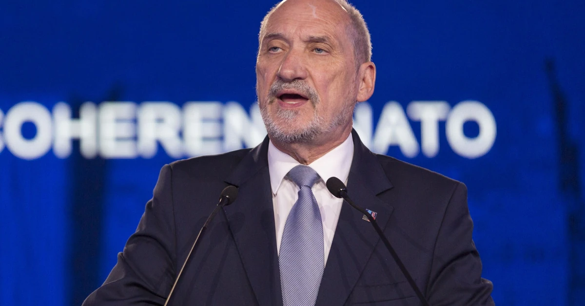Antoni Macierewicz z zarzutami. Przesłuchano go w charakterze podejrzanego