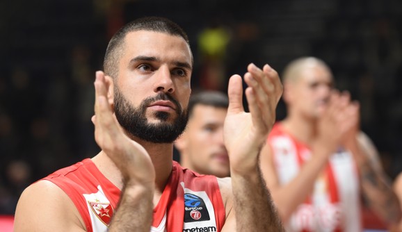 Kapiten Crvene zvezde Branko Lazić