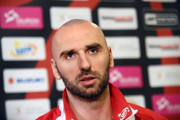 <b>Marcin Gortat</b>
<br>
<br>
Koszykarz NBA ukoń­czył tech­ni­kum me­cha­nicz­ne w Łodzi.
