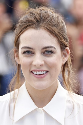 Riley Keough na festiwalu w Cannes