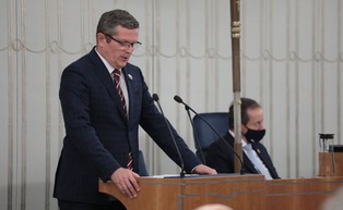 Bosacki: W najbliższych dniach senacka komisja powinna wysłuchać lidera Agrounii