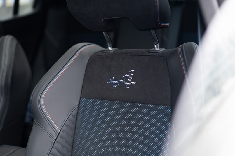 Renault Rafale E-Tech full hybrid 200