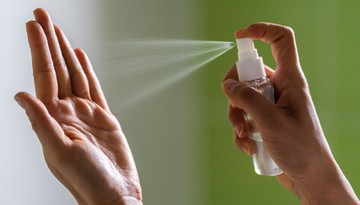 Producenci płynów dezynfekcyjnych na celowniku fiskusa. Grożą im milionowe dopłaty