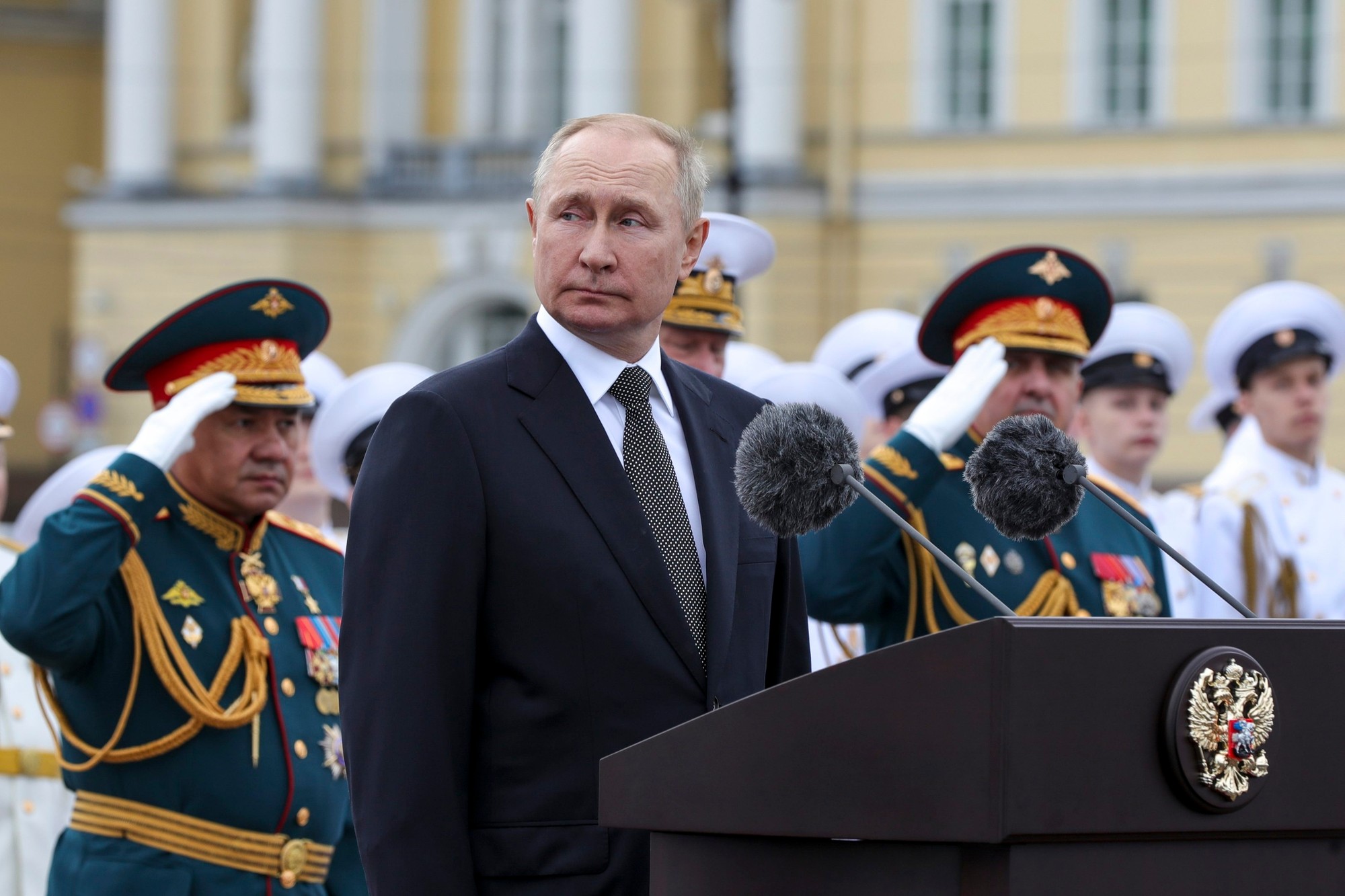 Ruský prezident Vladimir Putin počas osláv Deň námorníctva.