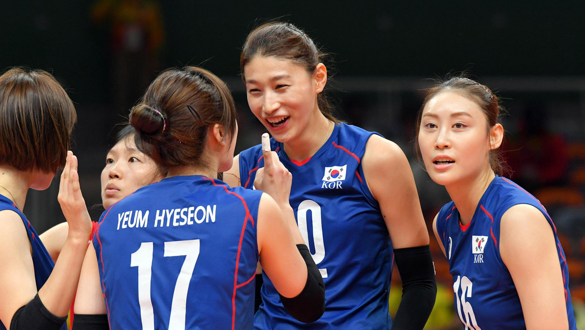 Siatkarki z Korei Południowej i Japonii wygrały swoje ostatnie mecze w grupie A turnieju olimpijskiego i potwierdziły tym samym udział w ćwierćfinale rywalizacji. Obie azjatyckie ekipy były faworytkami swoich meczów, obie nie straciły nawet seta i będą miały okazję walczyć o występ w półfinale.