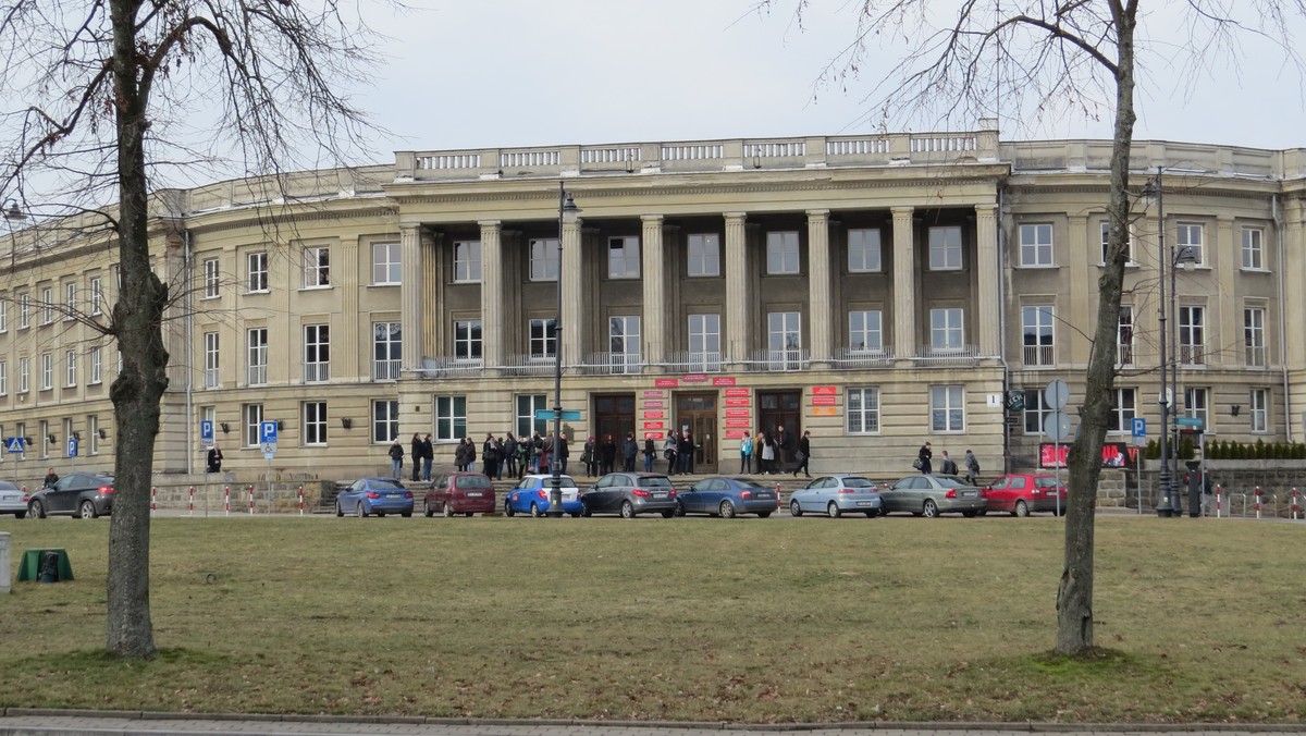 Władze Uniwersytetu w Białymstoku ogłosiły z okazji przypadającego w tym roku 20-lecia uczelni konkurs na jej logo. Chcą, aby było ono używane w celach promocyjnych.