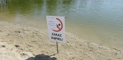 Zamknięte kąpieliska w Polsce. Smród i zakaz wstępu do wody