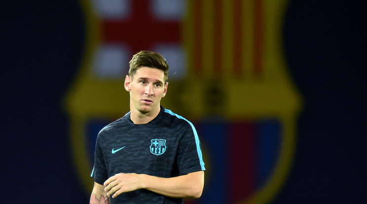 Messi botrányba keveredett egy szurkolóva l/ Fotó: AFP
