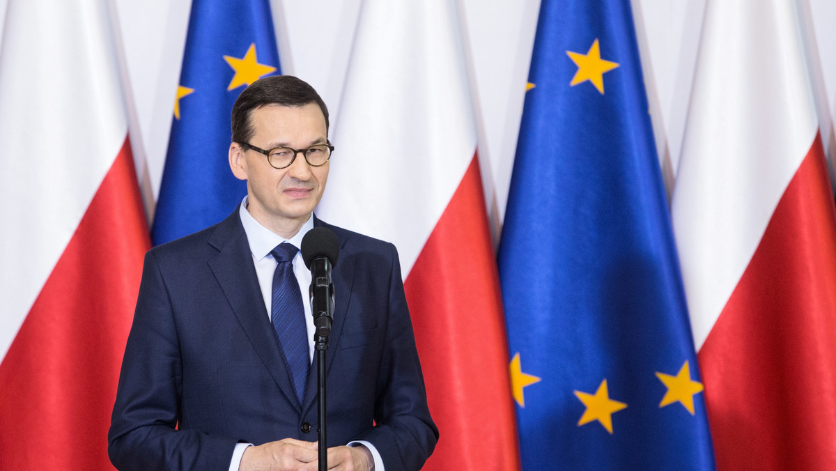 Sondaż poparcia dla rządu PiS. CBOS czerwiec