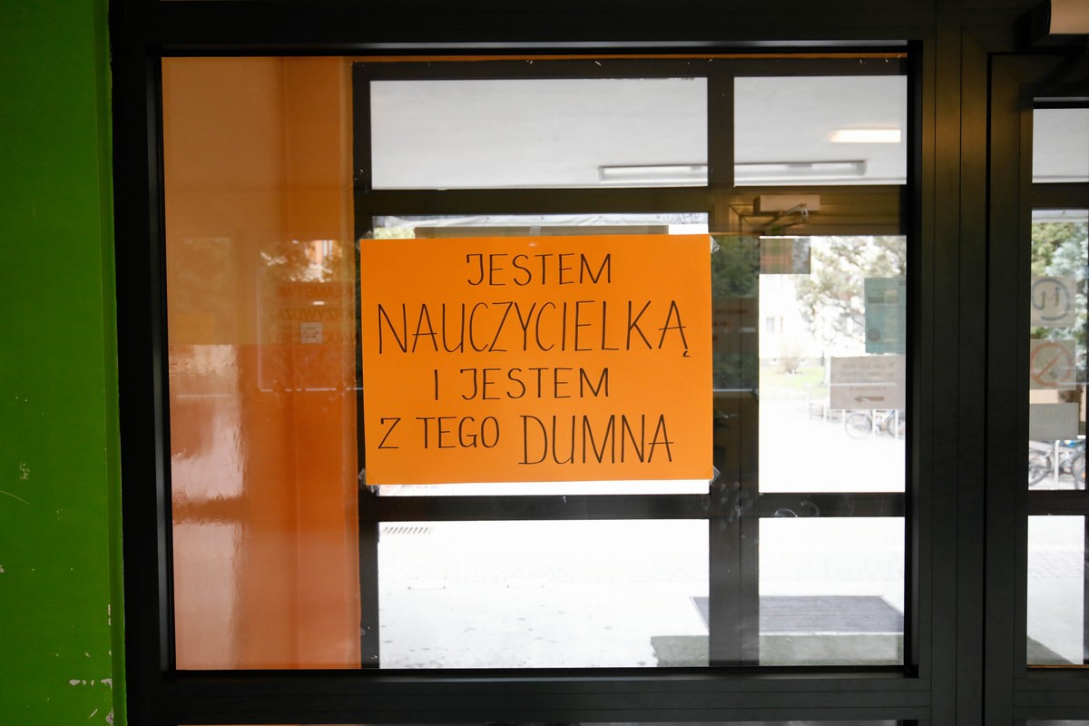 Od 5 marca trwa referendum strajkowe zorganizowane przez ZNP w ramach prowadzonego sporu zbiorowego.