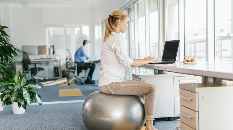 Visszatérhetnek a dolgozók a home officeból / Fotó: Shutterstock