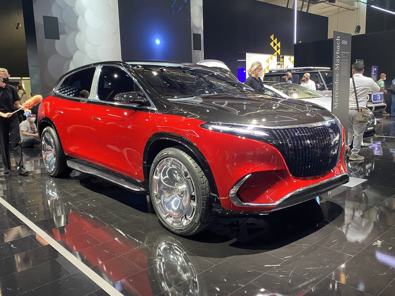 Mercedes-Maybach EQS SUV Concept