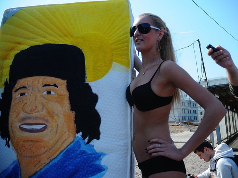 Rosja też ma wojujące półnagie feministki!