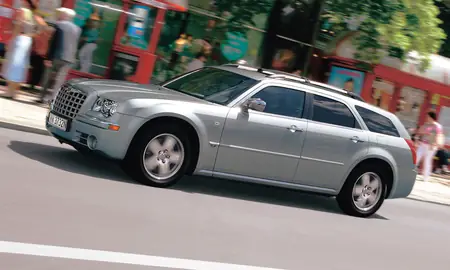 CHRYSLER 300C LX Hemi Aut. 5.7 Kat. 340KM 250KW [5654cm3