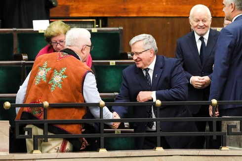 W Sejmie jest też były prezydent Bronisław Komorowski / fot. PAP