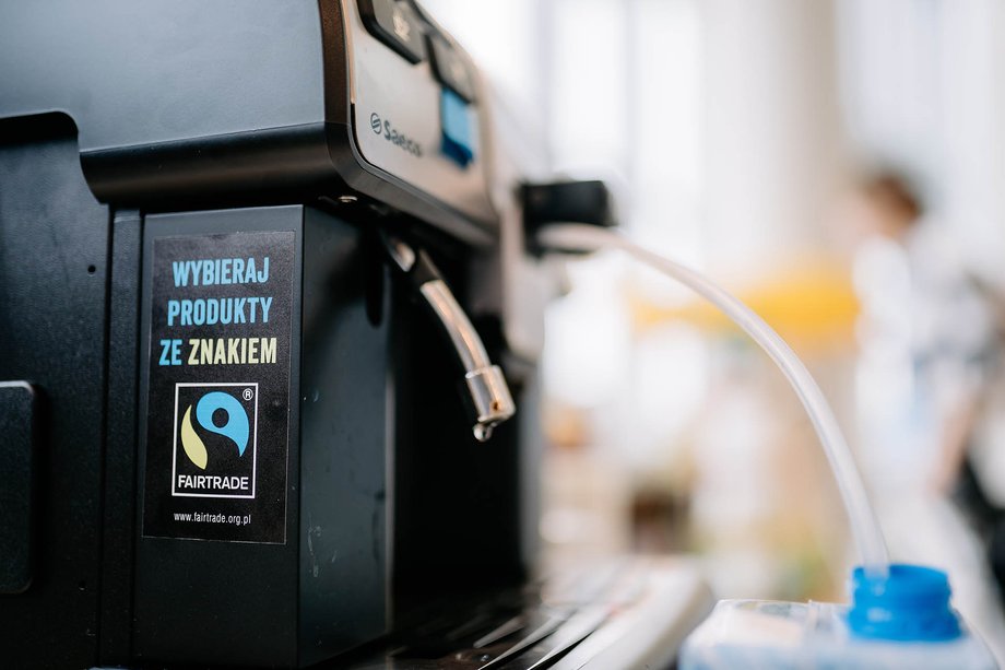 53% badanych w Polsce rozpoznaje znak FAIRTRADE, a 82% spośród nich twierdzi, że ma do niego zaufanie. Foto: Maciej Zygmunt/Fairtrade Polska 