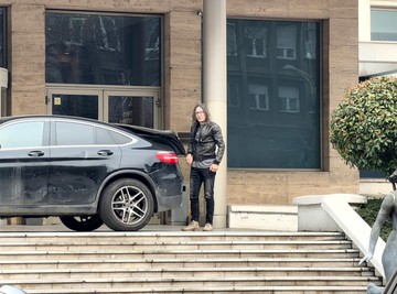 Srpski kompozitor morao na operaciju - Došlo do komplikacija, pa sve odložili: "Sve me živo boli"