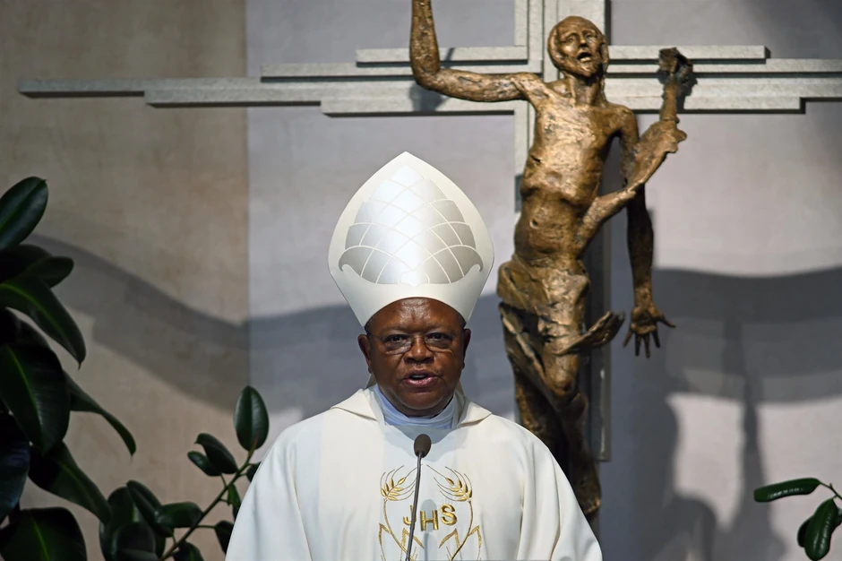 Fridolin Ambongo Besungu